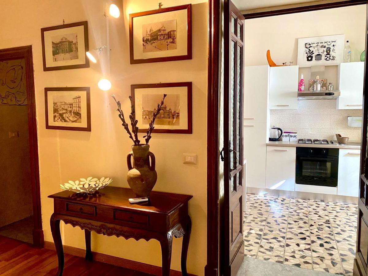 Sake Maison De Charme - Fascinating Ancient Sicilian Mansion 카타니아 외부 사진